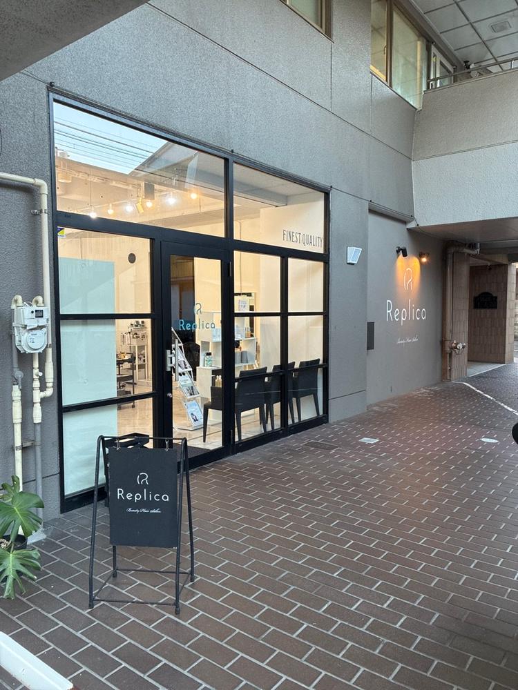 Replica上大岡店の内観・外観1