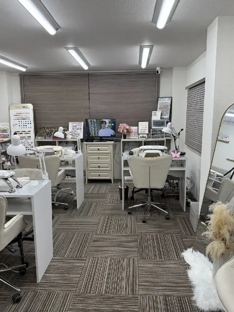 Lucie Nail Salonの内観・外観1