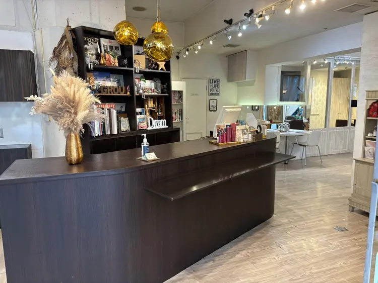 WE BE PARSLEY atre 川越店の内観・外観2