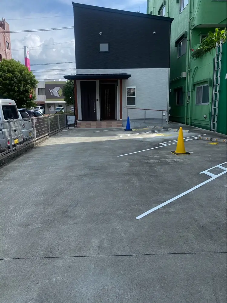 eyelash salon tsumiki+の内観・外観1
