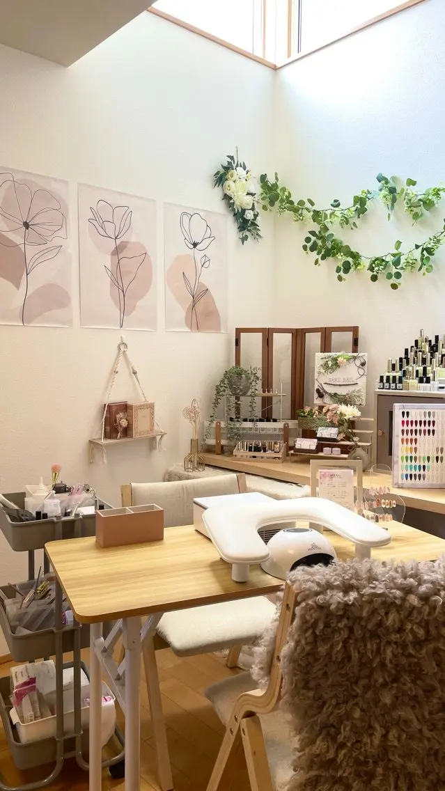 SAKU NAILの内観・外観1