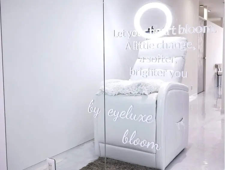 eyeluxe bloomの内観・外観2