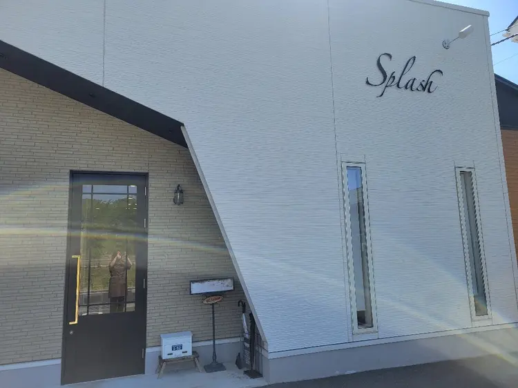 Splashの内観・外観1