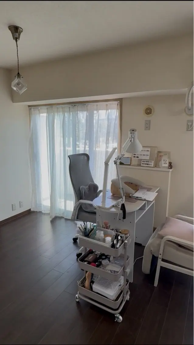 charm.nailの内観・外観1