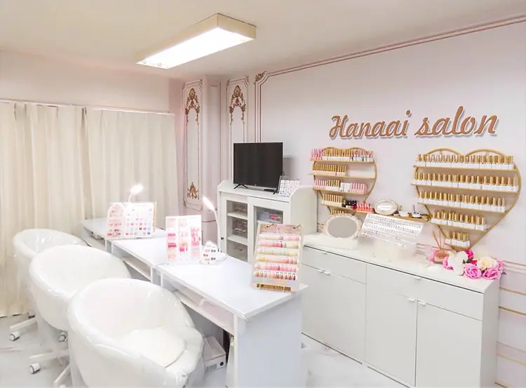 Hanaai Salon 新宿店の内観・外観1