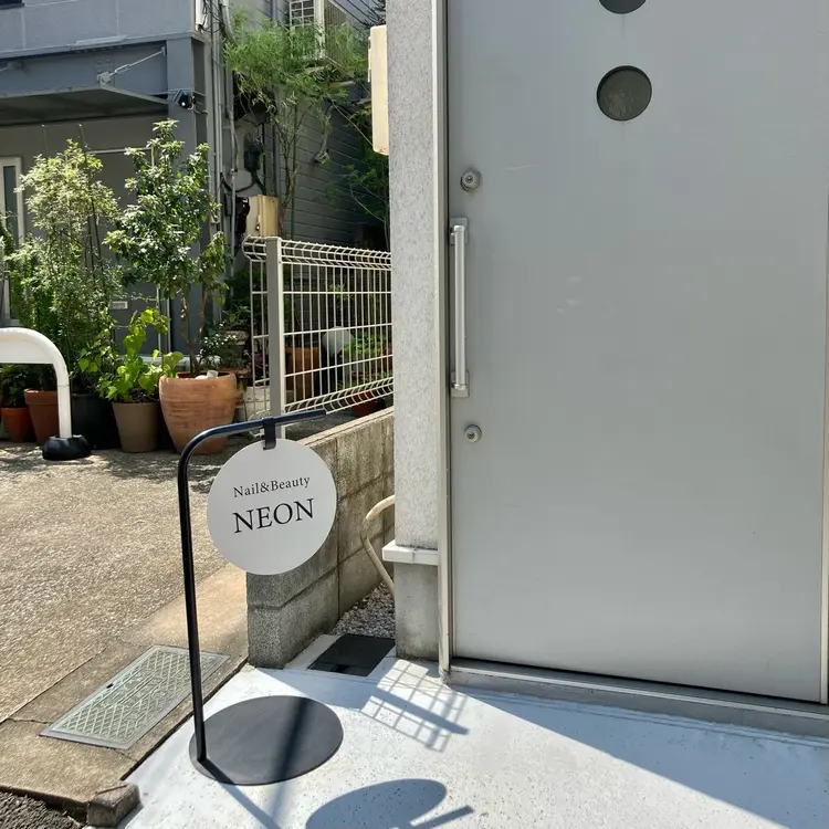 Nail&Beauty NEON 西麻布店の内観・外観3