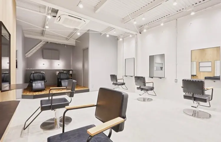 SOLASの内観・外観2