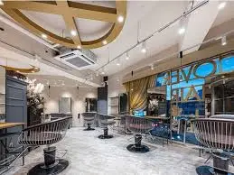 COVER HAIR bliss 志木南口駅前店の内観・外観1