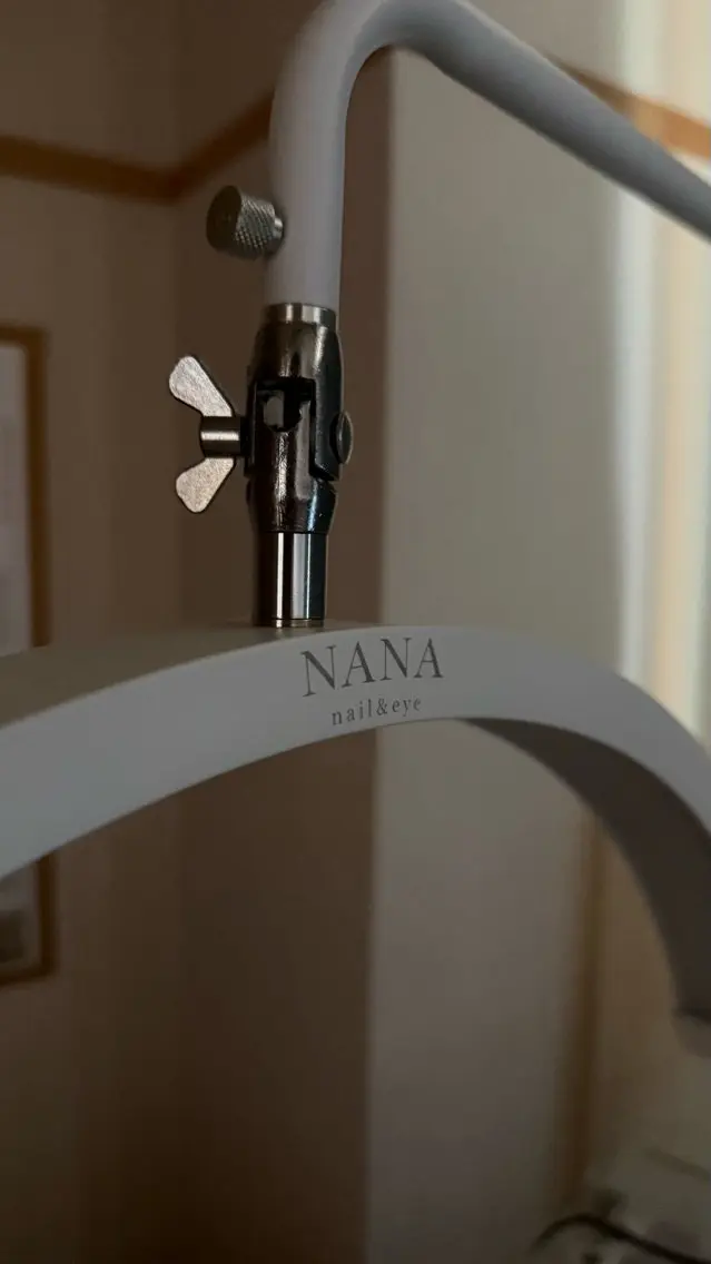 NANA nail&eyeの内観・外観1