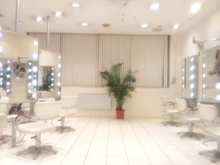 HANAGATA トピレック店の内観・外観1