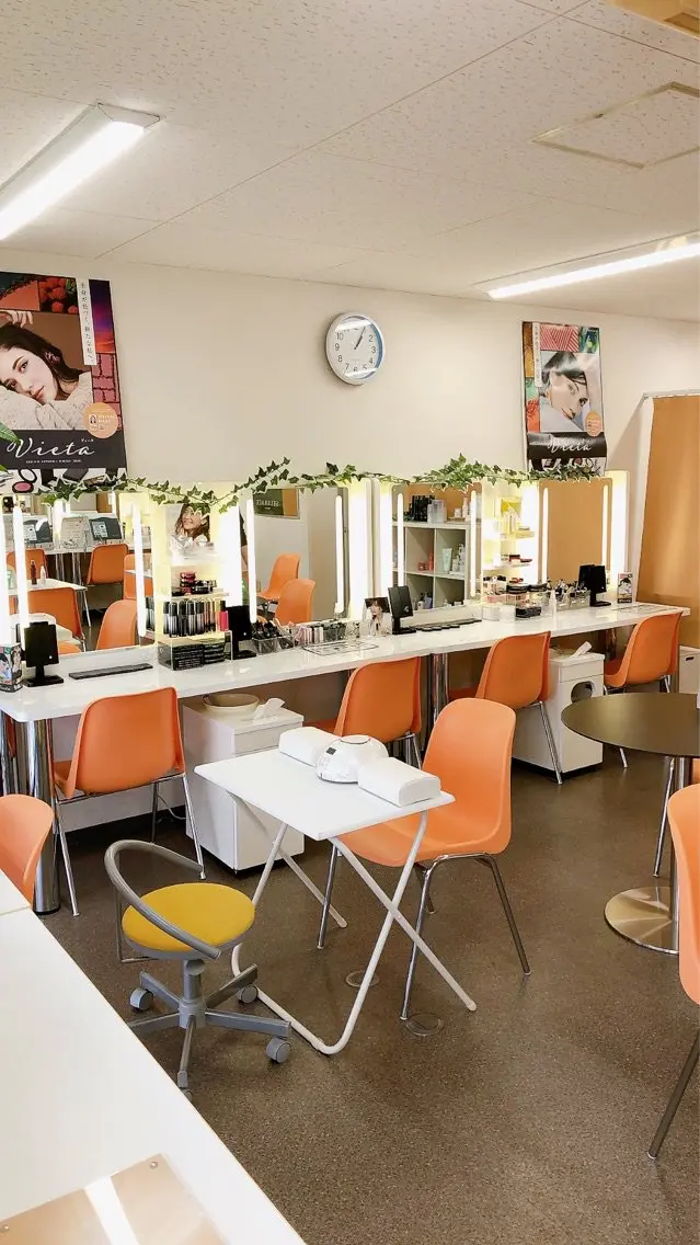 デ・アイム「nail salon MIMIPARUN」の内観・外観2