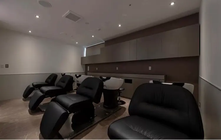 GO TODAY SHAiRE SALON銀座Cras店の内観・外観3