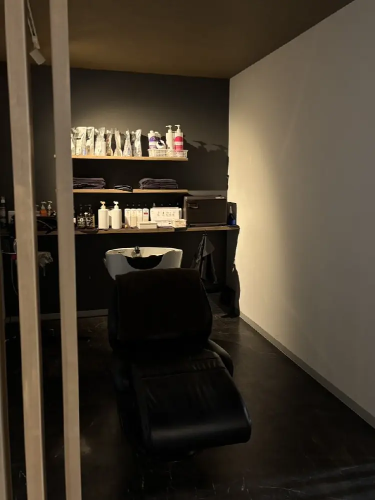Minaliss hair design【ミナリスヘアーデザイン】の内観・外観3