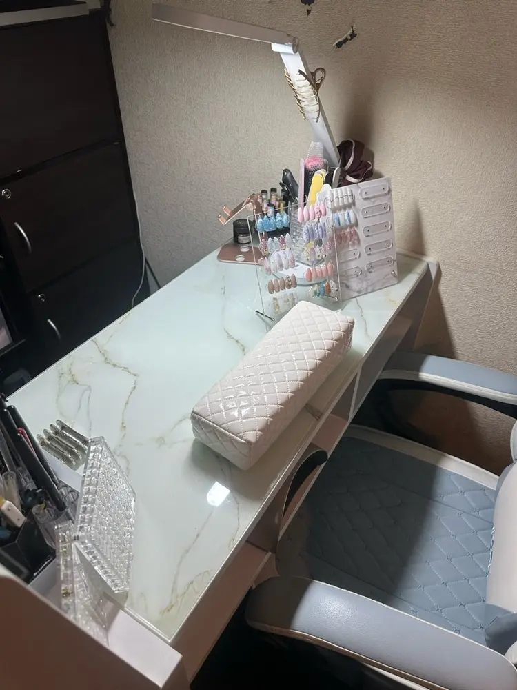 Queen nailの内観・外観1