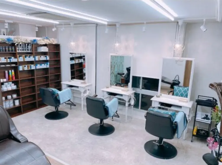 HairAtelier  naitreの内観・外観1
