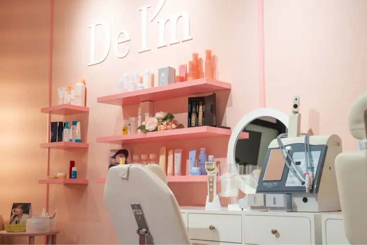 NARIS BEAUTY STATION デ・アイムの内観・外観2