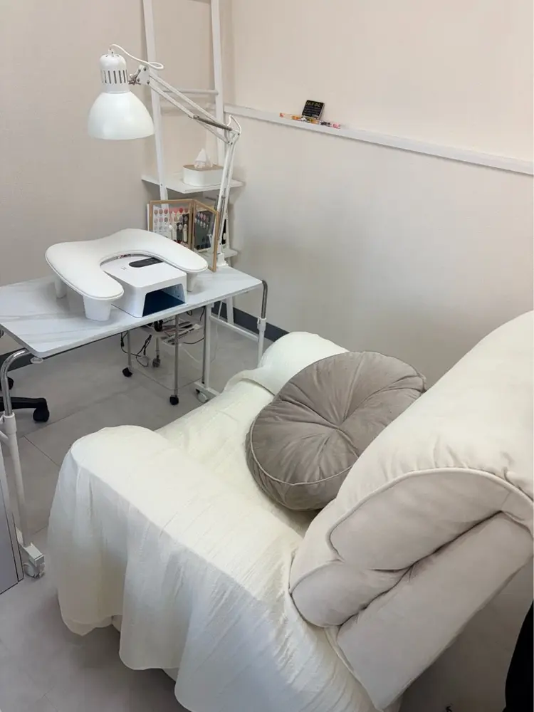 Nailsalon Roaの内観・外観1
