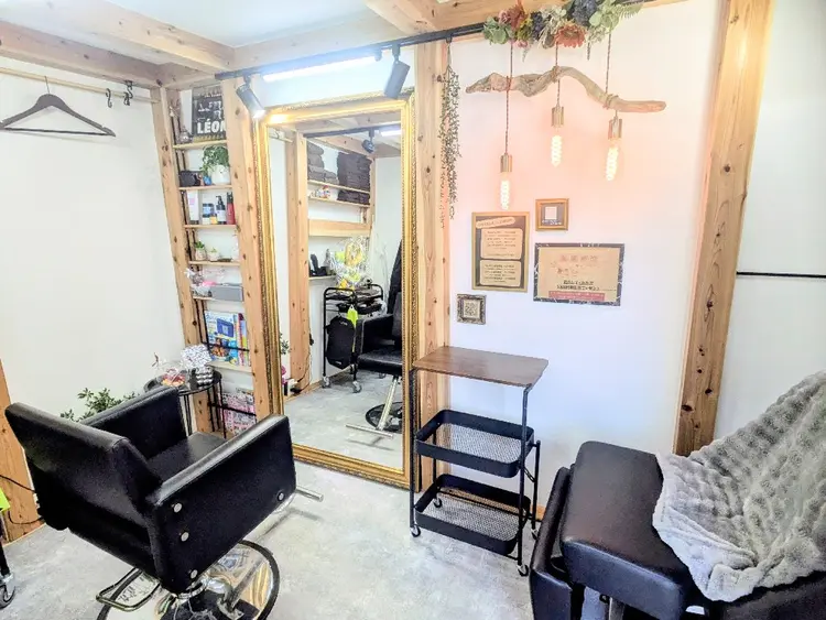 HairSalon　Kaiの内観・外観1