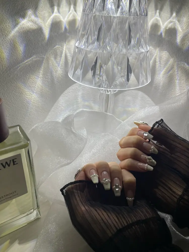 brarabra nailの内観・外観1