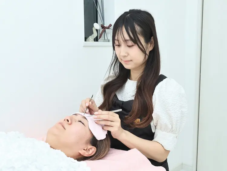 eyelash salon Whiteの内観・外観3