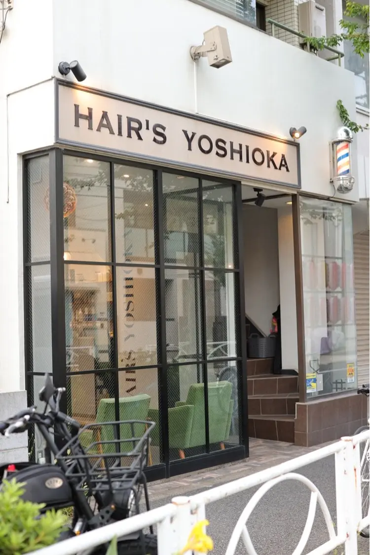 ヘアーズヨシオカの内観・外観1