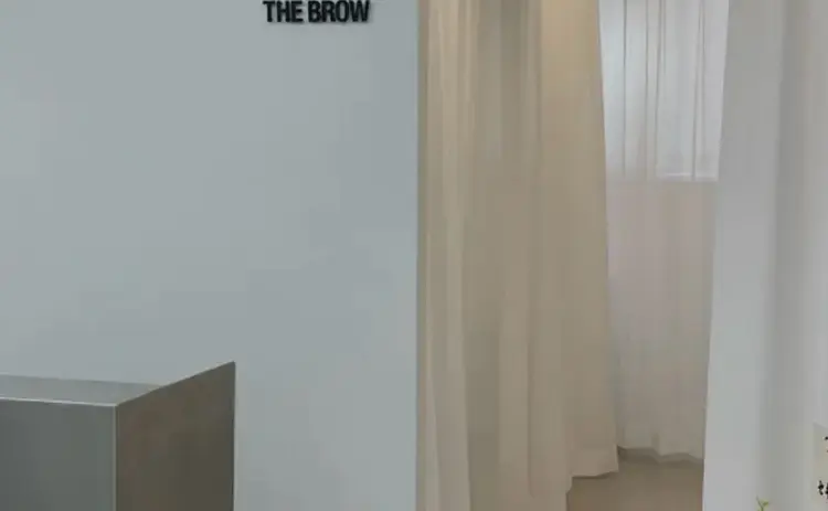 THE BROW 池袋店の内観・外観3