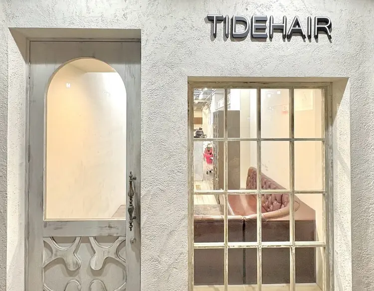 TIDEHAIR茨木2号店の内観・外観1