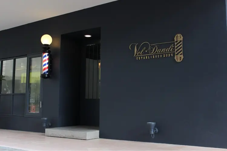 Vel.Dandiの内観・外観1
