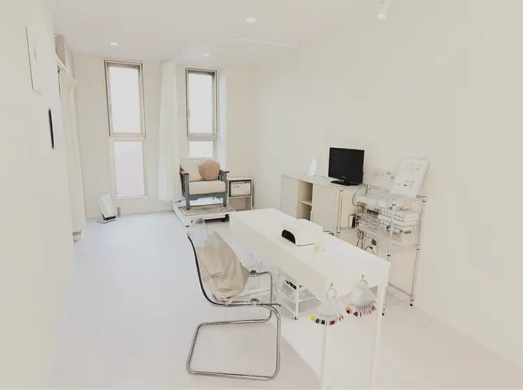 SALON ROOTの内観・外観2
