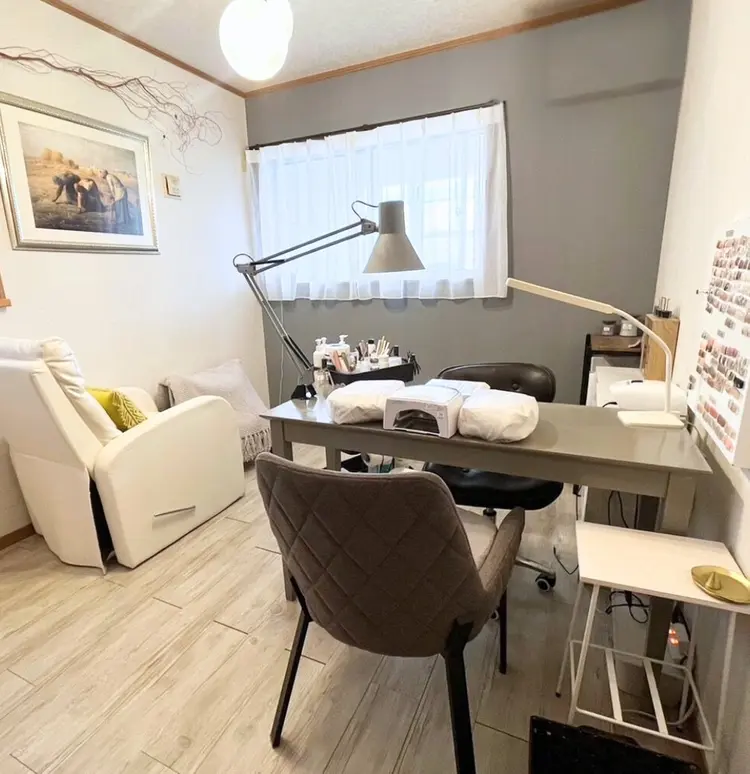 Nailsalon Laruelleの内観・外観1