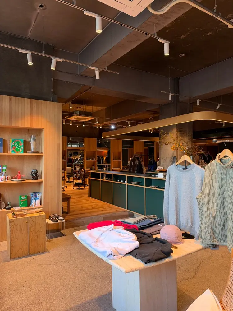 storeの内観・外観1