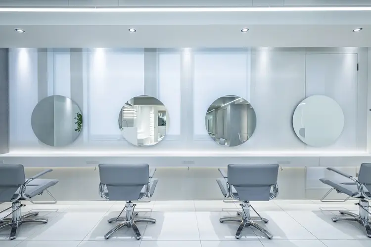 ar+ hair salon 新宿三丁目店の内観・外観3