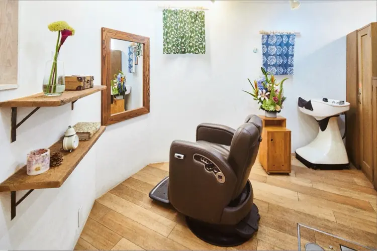 アミエ ヘアー ルーム さがみ野店の内観・外観2