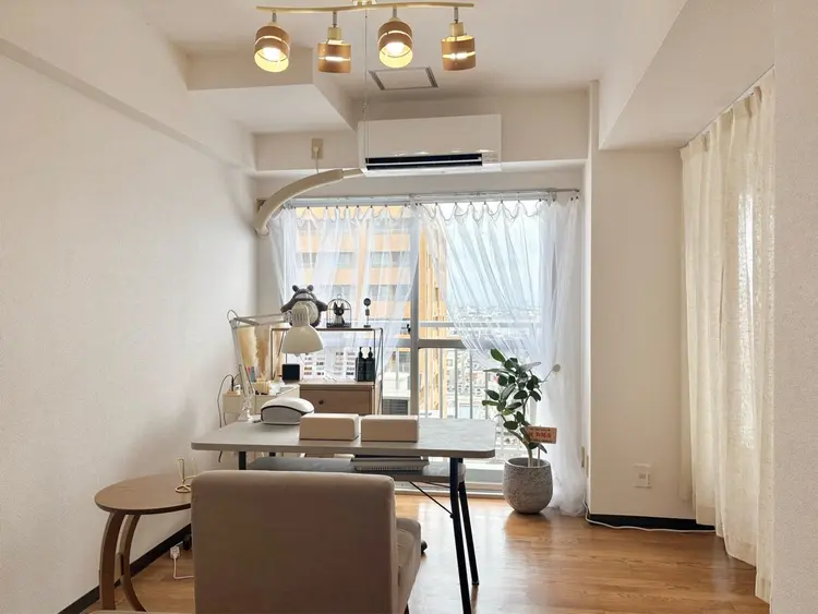 nail salon ramoveの内観・外観1