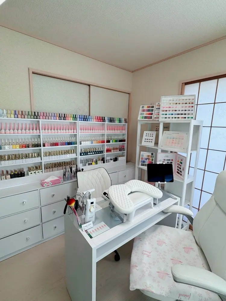 プリティー ネイル Pretty nailの内観・外観3