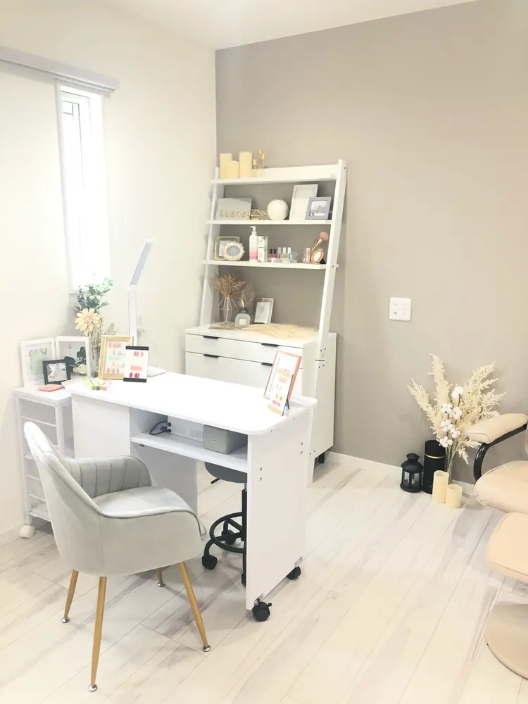 Luana nailの内観・外観1