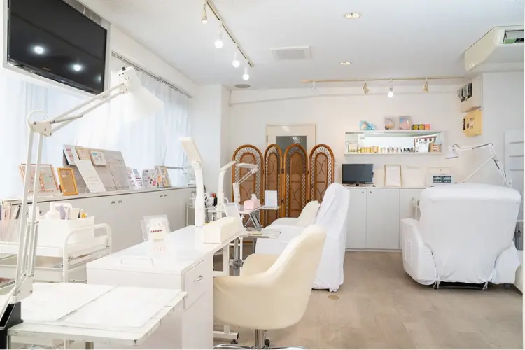 Nail Salon Amoureuseの内観・外観2