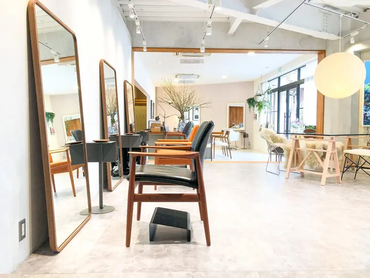 hair place Fleurの内観・外観1