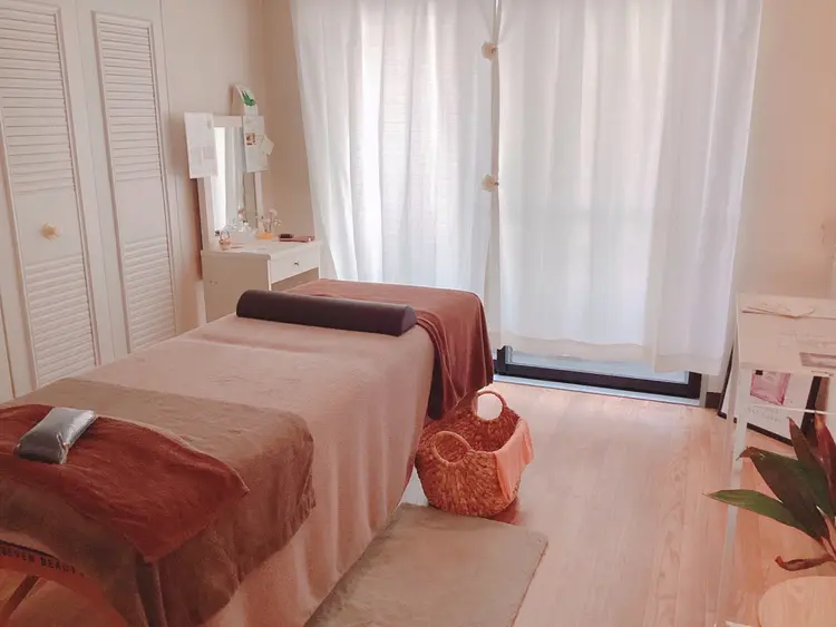 ネイル&エステ　　　　　beautytreeの内観・外観1