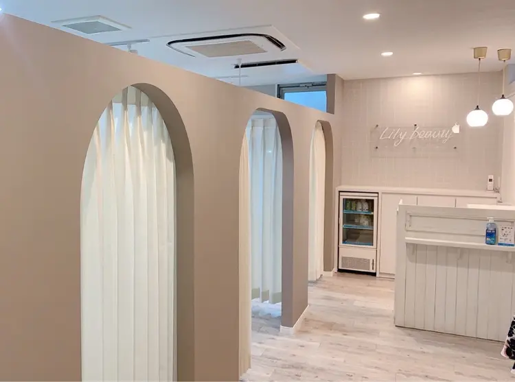 全席半個室Lilybeauty天神西通り店の内観・外観1
