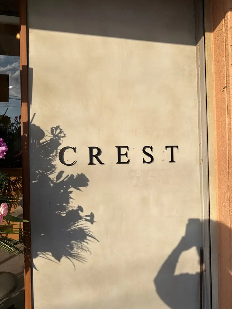 CRESTの内観・外観2