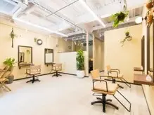 美容室アルファガーデンセカンドの内観・外観1
