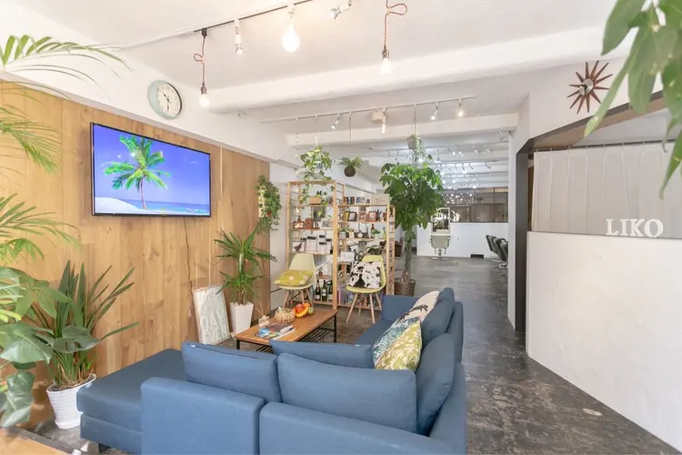 hair living Liko池袋東口店の内観・外観2