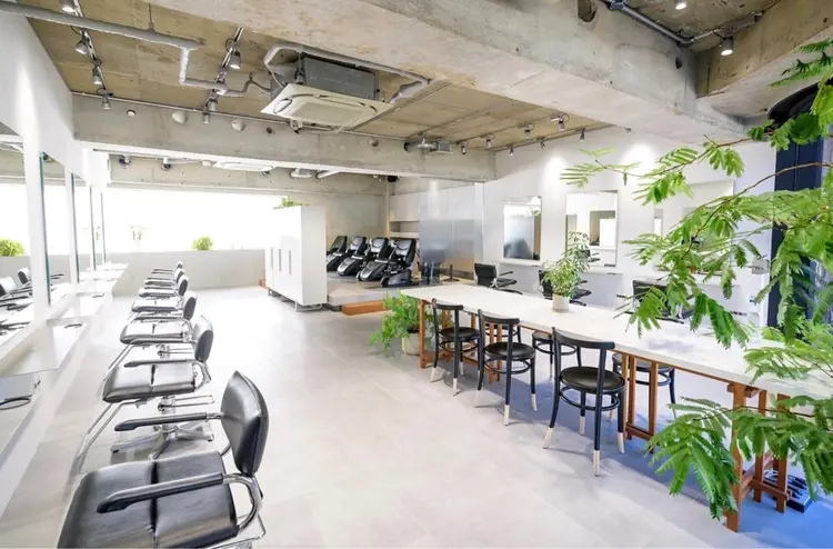 Hue表参道の内観・外観1