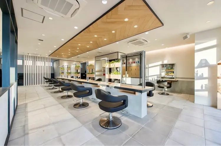EARTH/A越谷レイクタウン店の内観・外観2