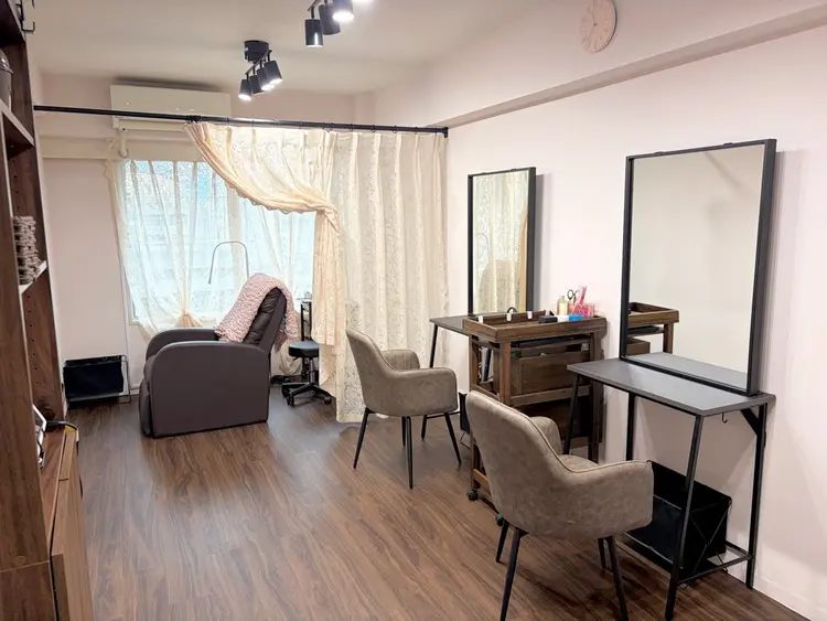 Eyelash Salon FAXIA 大宮店の内観・外観2