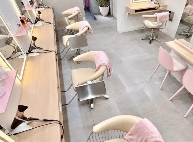Hair Salon pivotの内観・外観1
