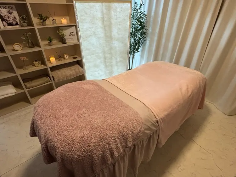 salon Souril（スリール）の内観・外観1