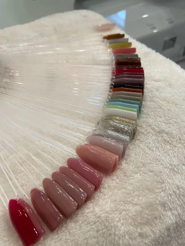 pur nail &eyelush   luxuryの内観・外観1