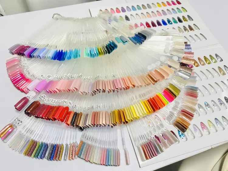 nail salon Heartyの内観・外観2